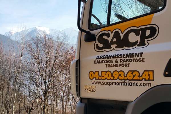 ENLEVEMENT DE CALCAIRE AVEC TETE A PERCUSSION SUR LE COTEAU DE PASSY - Sacp Mont-Blanc