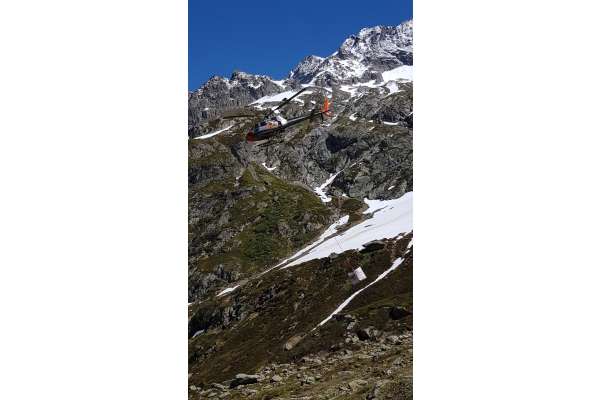 REFUGE DE BERAD VALLORCINE !!!!! BEAU TEMPS AU RDV.... - Sacp Mont-Blanc